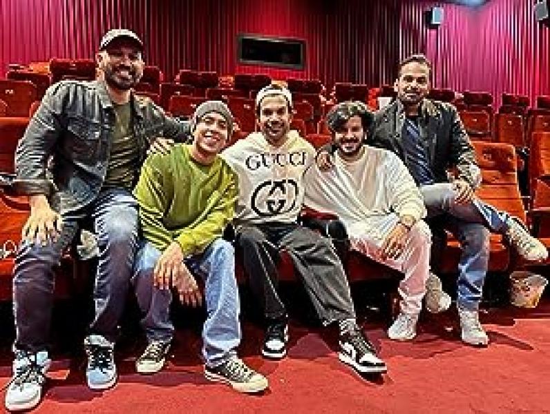 مسلسل Guns & Gulaabs الموسم الاول الحلقة 7 السابعة والاخيرة